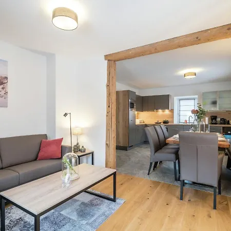 Apartment Premium Maisonette Near